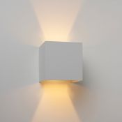 Led wandlamp up & down cube model sensor 1 watt 100 lumen wit 3000k