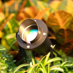 Tuin Prikspot met kap gu10 Philips Hue white & color kantelbaar zwart IP65